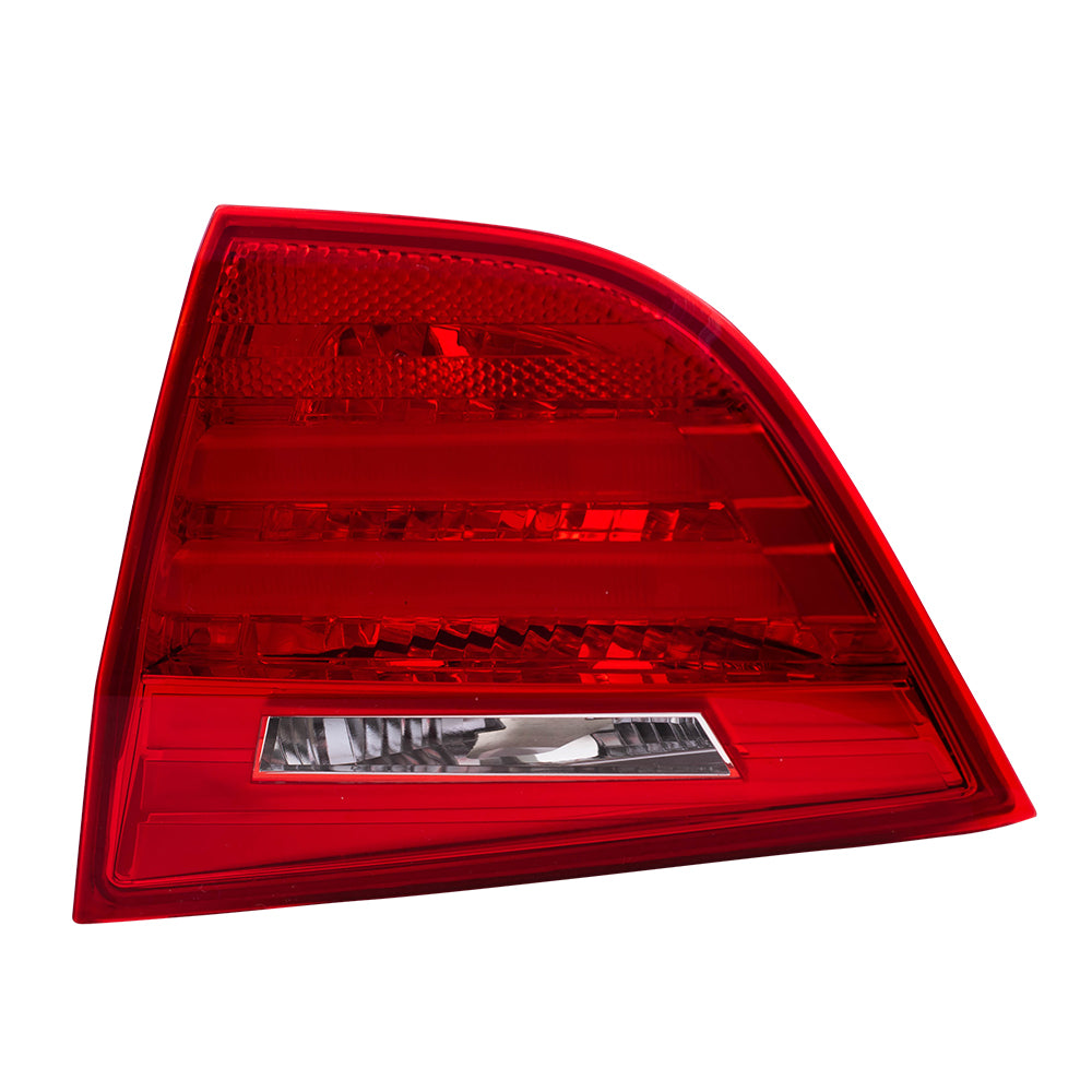 Tail Light fits 2009-2011 BMW 3 Series E90 Sedan Passenger Side Lid Mounted Lamp